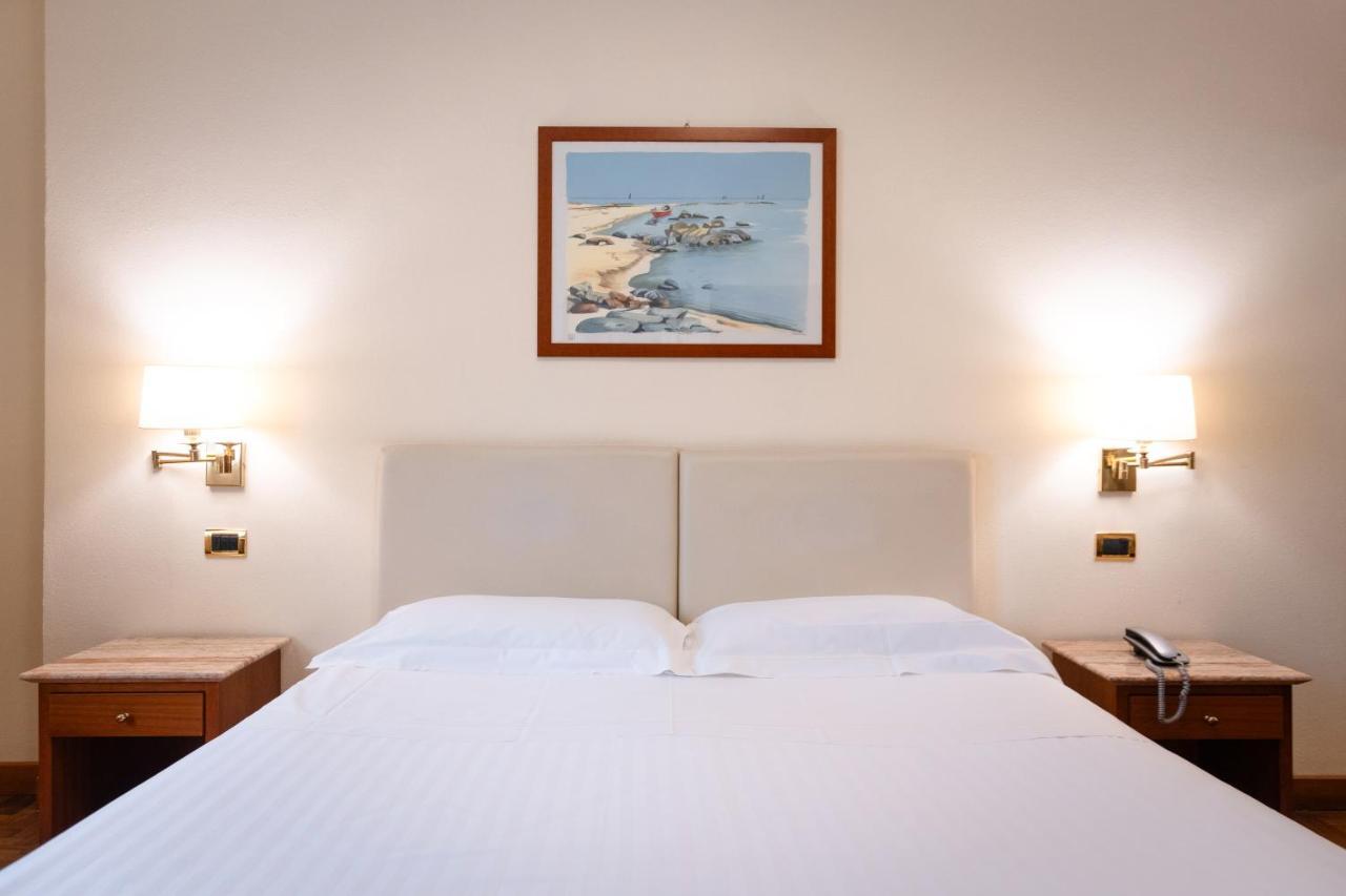 Hotel Airone - Ombrellone Incluso Al Bagno Dolce Vita A Marina Dal 1 Giugno Al 15 Settembre Grosseto Rum bild