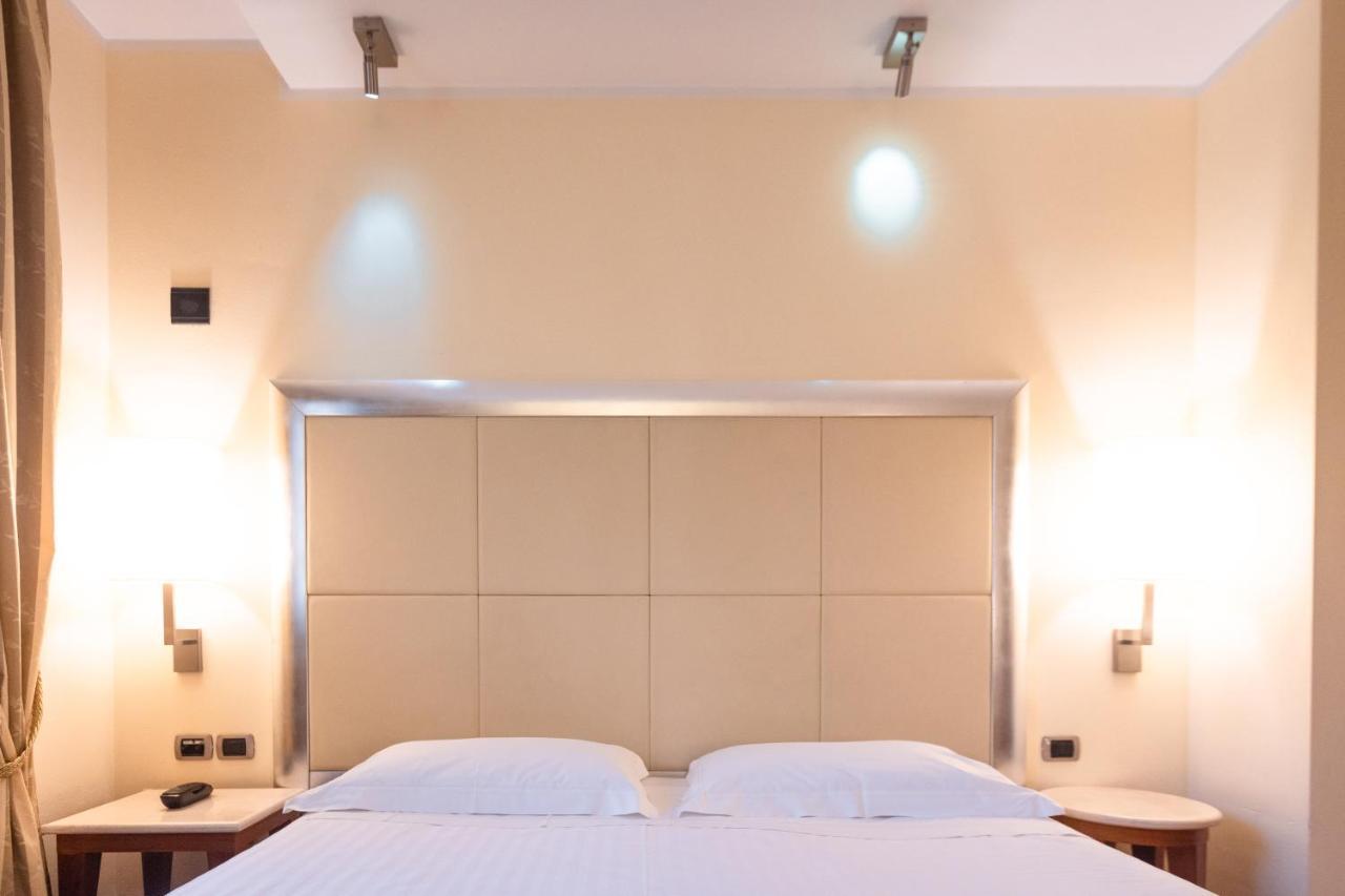 Hotel Airone - Ombrellone Incluso Al Bagno Dolce Vita A Marina Dal 1 Giugno Al 15 Settembre Grosseto Exteriör bild
