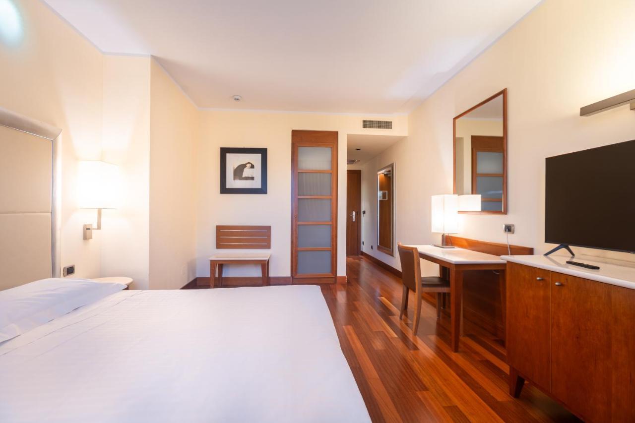 Hotel Airone - Ombrellone Incluso Al Bagno Dolce Vita A Marina Dal 1 Giugno Al 15 Settembre Grosseto Exteriör bild