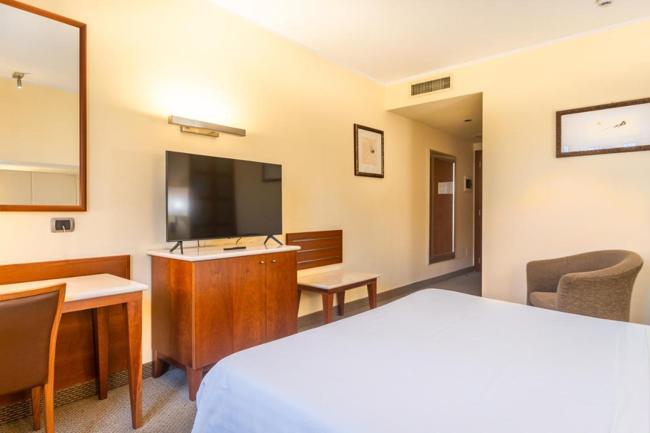 Hotel Airone - Ombrellone Incluso Al Bagno Dolce Vita A Marina Dal 1 Giugno Al 15 Settembre Grosseto Exteriör bild