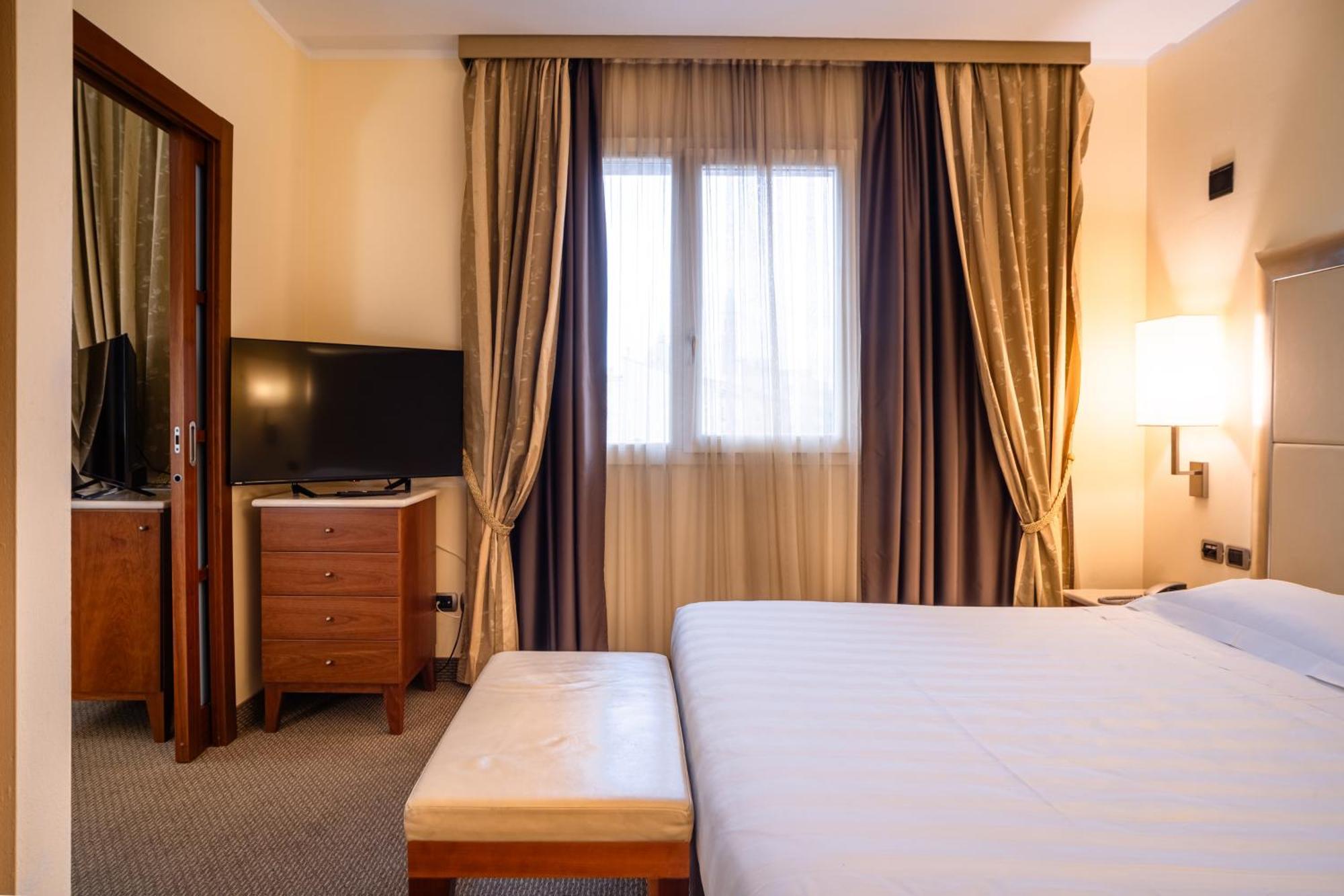 Hotel Airone - Ombrellone Incluso Al Bagno Dolce Vita A Marina Dal 1 Giugno Al 15 Settembre Grosseto Exteriör bild