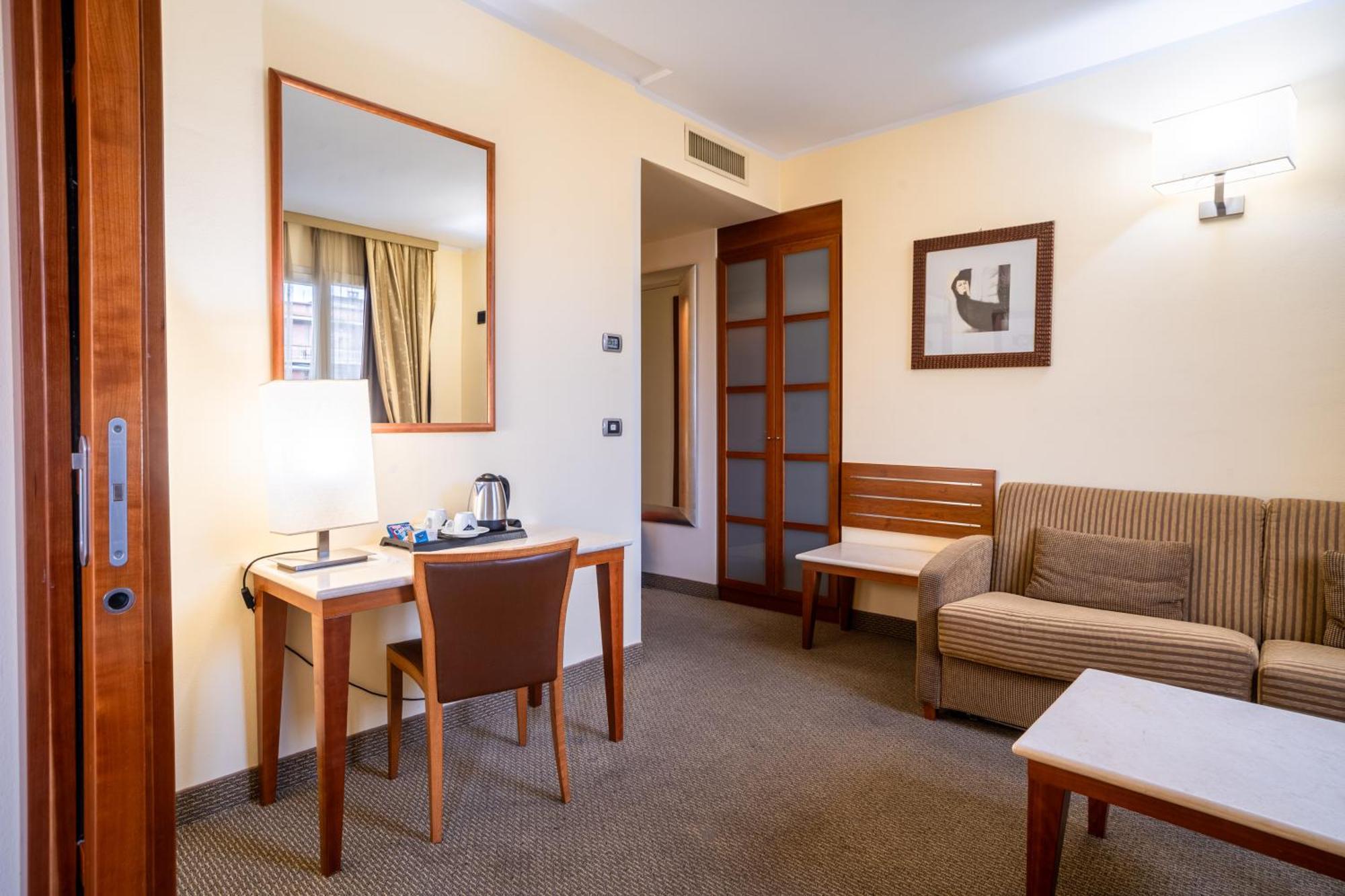 Hotel Airone - Ombrellone Incluso Al Bagno Dolce Vita A Marina Dal 1 Giugno Al 15 Settembre Grosseto Exteriör bild