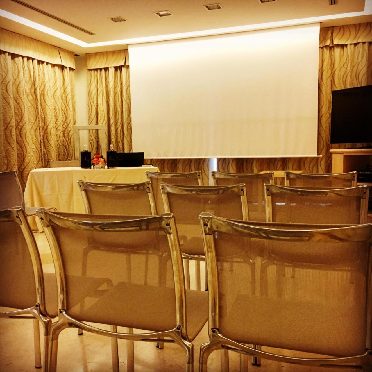 Hotel Airone - Ombrellone Incluso Al Bagno Dolce Vita A Marina Dal 1 Giugno Al 15 Settembre Grosseto Exteriör bild